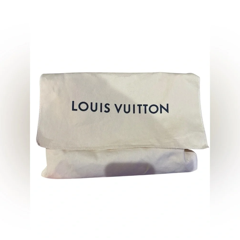Louis Vuitton Mini Dauphine